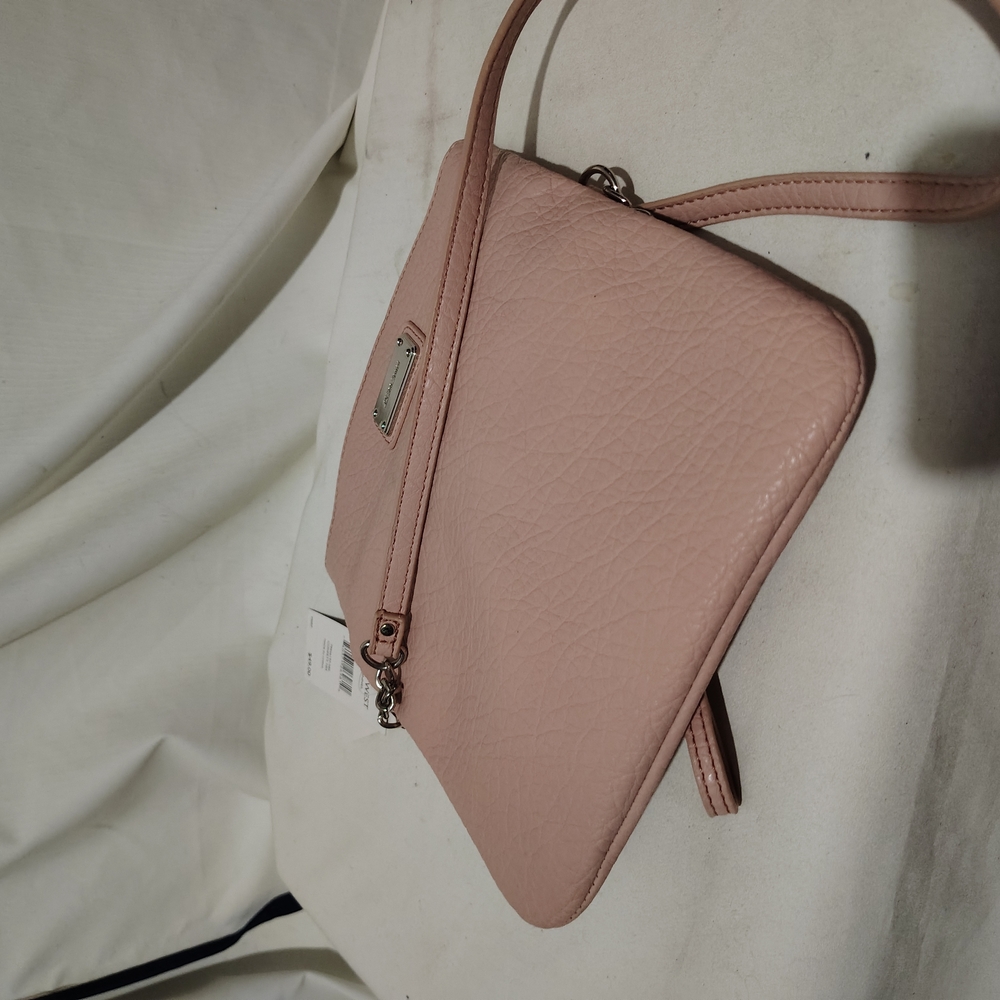 Nine west, pink purse, snap close, cross body strap - Picture 6 of 8